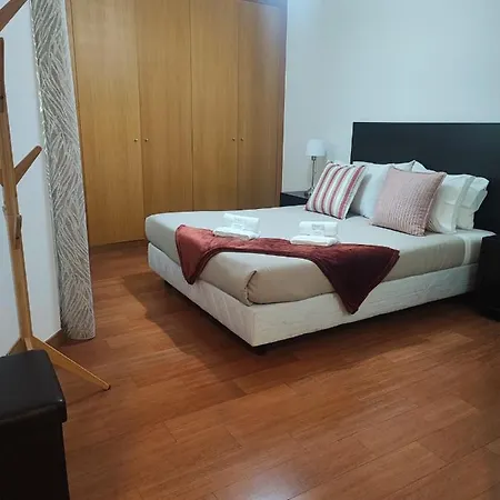 Carrerahouses Paprika * Vigo